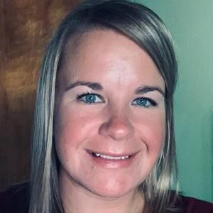 Meet your Posher, Leslie